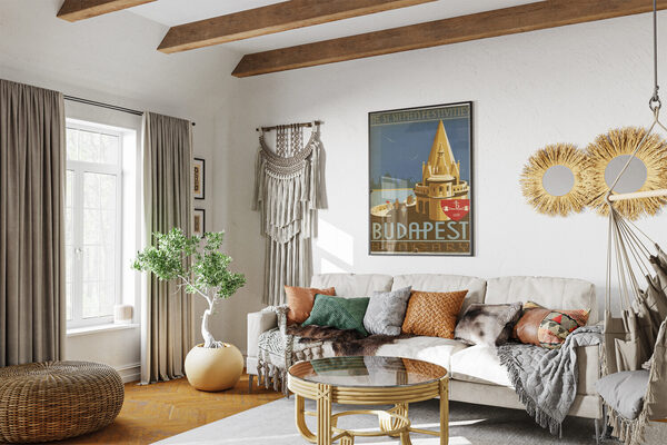 Macaristan'ın Budapeşte şehrini gösteren, Balıkçı Burcu ve şehir silüetini içeren, Art Deco tarzında vintage bir seyahat posteri.